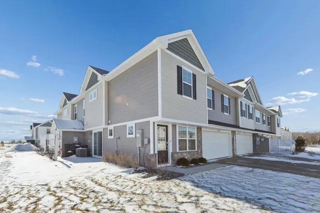 $385,000 | 10546 Weston Lane North, Maple Grove, MN 55369