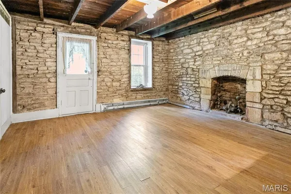 $155,000 | 692 North Eldred-hillview Road, Hillview, IL 62050