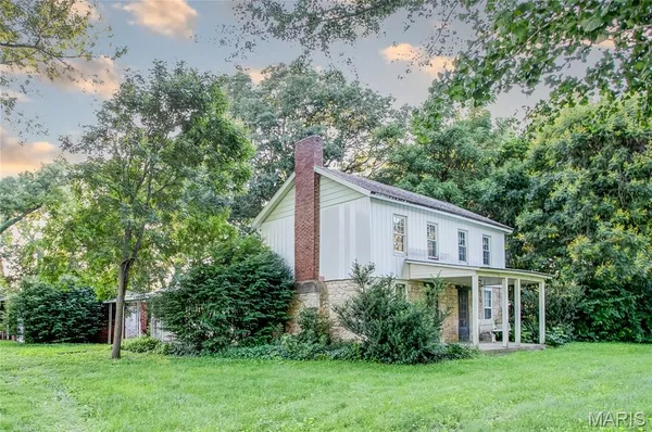 $155,000 | 692 North Eldred-hillview Road, Hillview, IL 62050