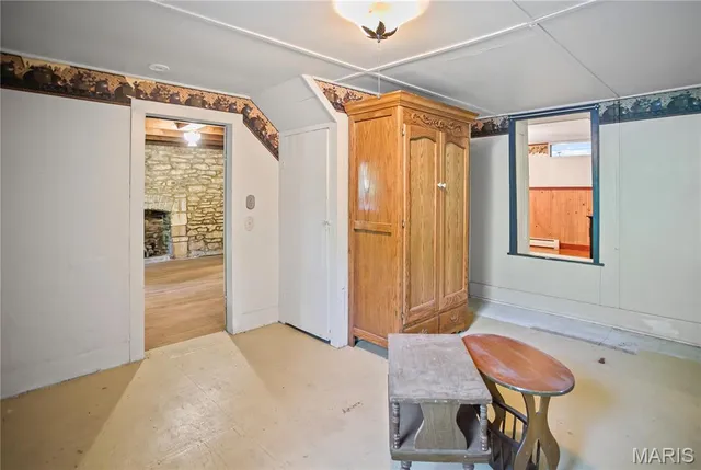 $159,000 | 692 North Eldred-hillview Road, Hillview, IL 62050