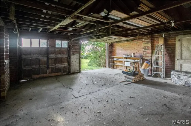 $159,000 | 692 North Eldred-hillview Road, Hillview, IL 62050