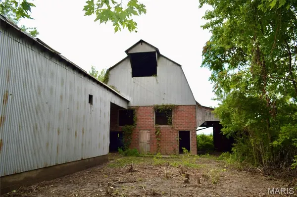 $155,000 | 692 North Eldred-hillview Road, Hillview, IL 62050