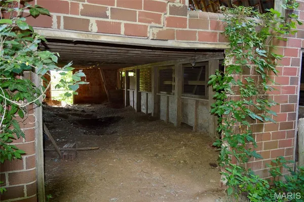 $155,000 | 692 North Eldred-hillview Road, Hillview, IL 62050