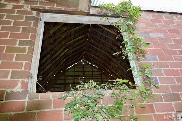 $155,000 | 692 North Eldred-hillview Road, Hillview, IL 62050