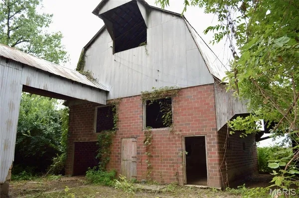 $155,000 | 692 North Eldred-hillview Road, Hillview, IL 62050