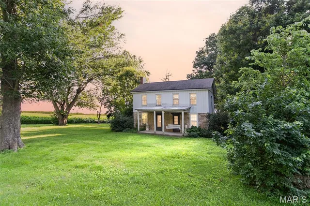 $159,000 | 692 North Eldred-hillview Road, Hillview, IL 62050