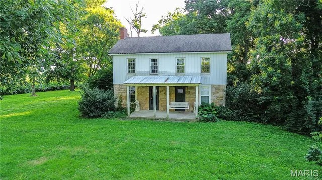 $159,000 | 692 North Eldred-hillview Road, Hillview, IL 62050