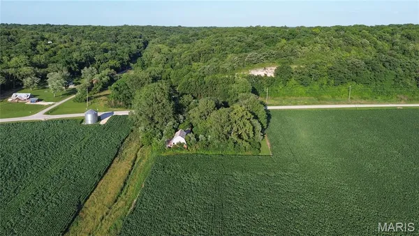 $155,000 | 692 North Eldred-hillview Road, Hillview, IL 62050