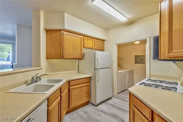 $1,300 | 7111 South Durango Drive, Unit 107, Las Vegas, NV 89113