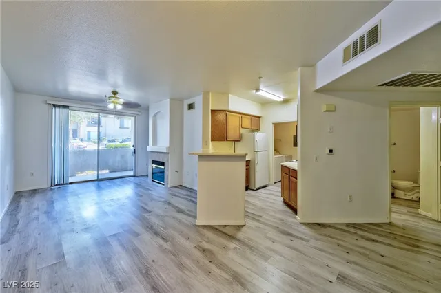 $1,300 | 7111 South Durango Drive, Unit 107, Las Vegas, NV 89113