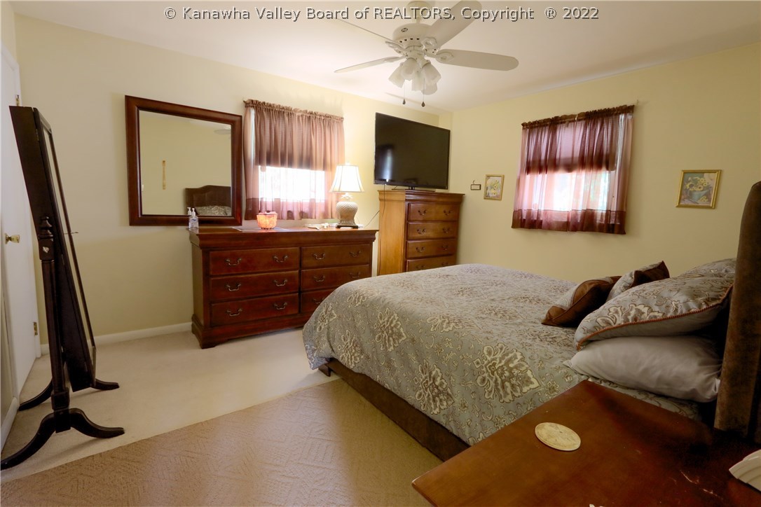 899 Valley Road Charleston, WV 25302 - Photo 10 of 14 Gallery Image 10