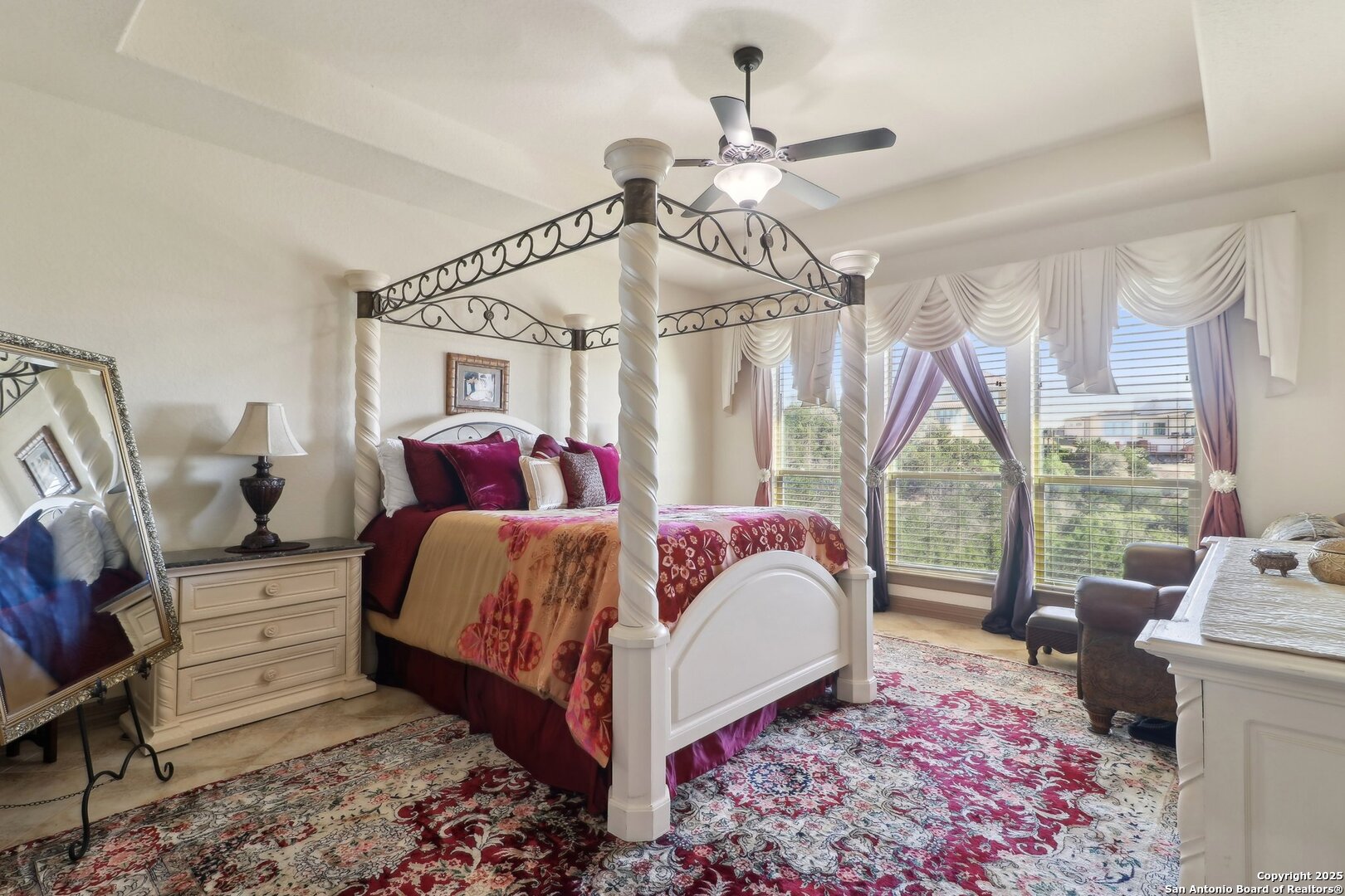 8811 Monarchy Row San Antonio, TX 78255 - Photo 19 of 49