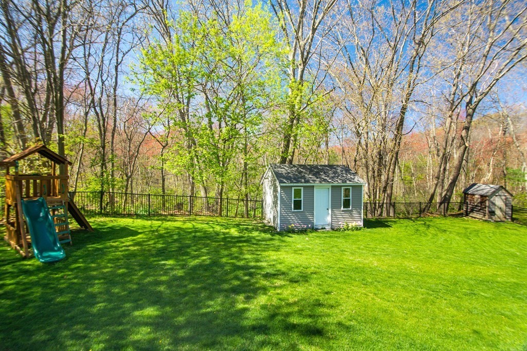 16 Joseph Way Reading, MA 01867 - Photo 18 of 25