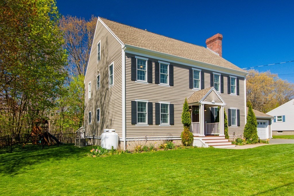 16 Joseph Way Reading, MA 01867 - Photo 21 of 25