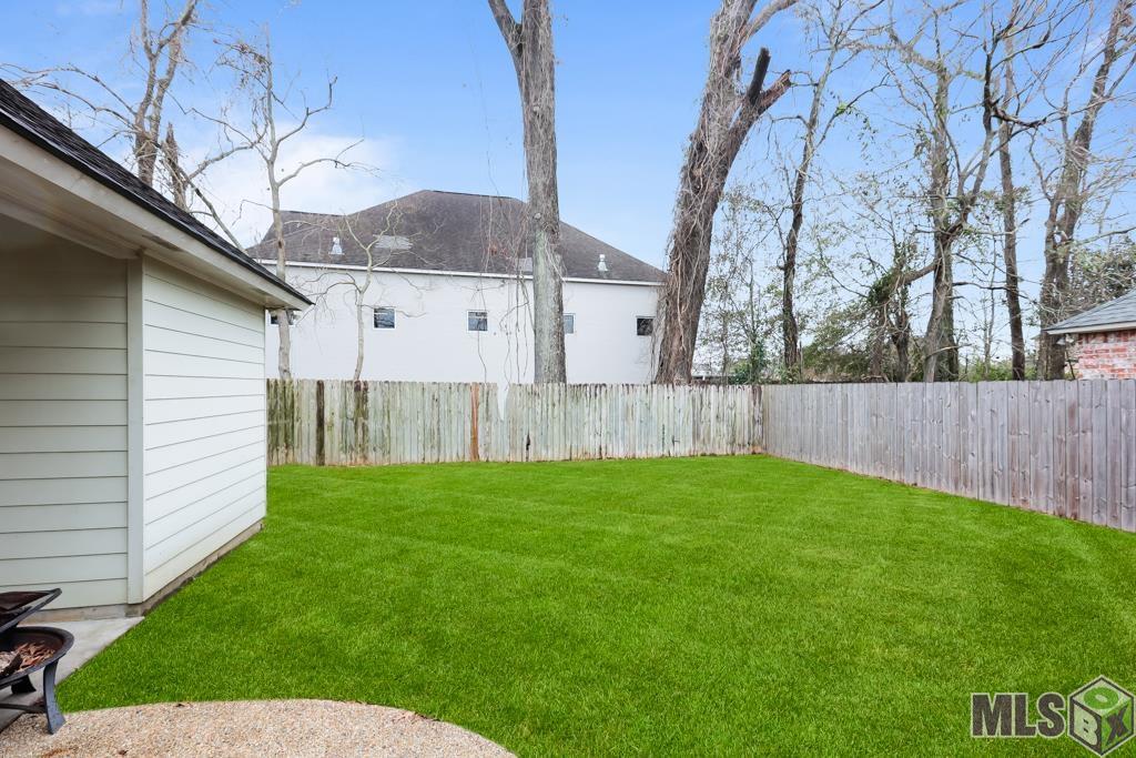 18152 Jefferson Ridge Drive Baton Rouge, LA 70817 - Photo 21 of 24 Gallery Image 21