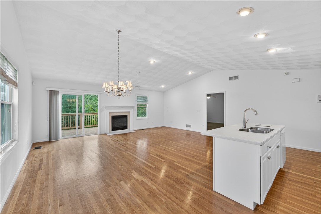 6 Quail Ridge Road North Providence, RI 02904 - Photo 2 of 17 Gallery Image 2
