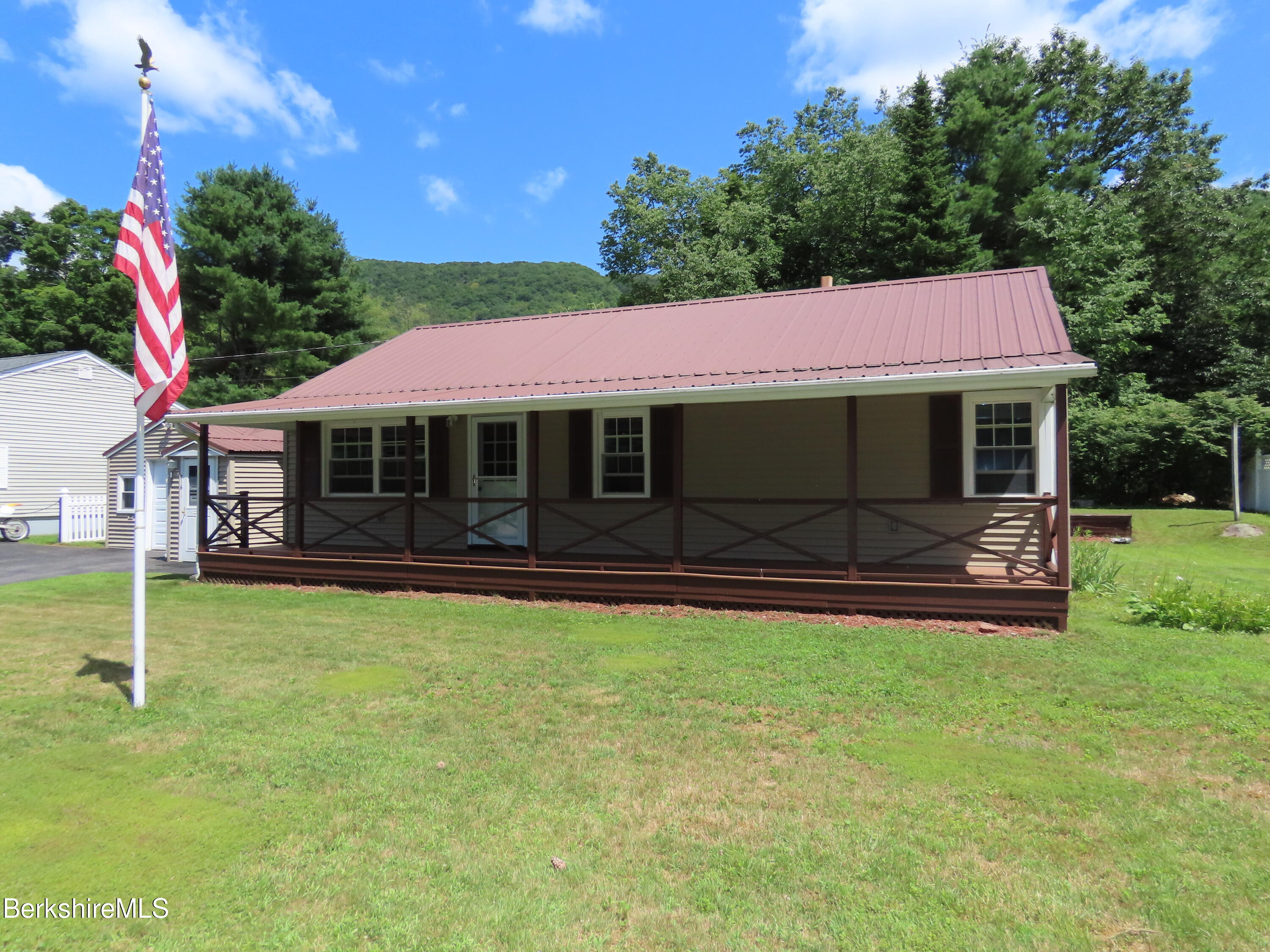 716 Daniels Road Clarksburg, MA 01247 - Photo 2 of 55 IMG_5453