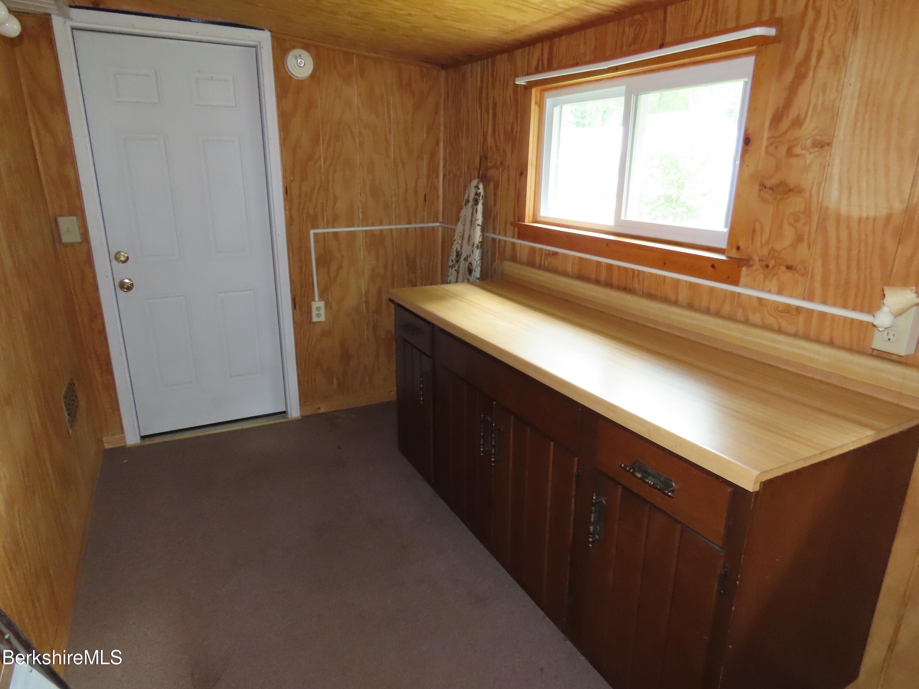 716 Daniels Road Clarksburg, MA 01247 - Photo 26 of 55 laundry room
