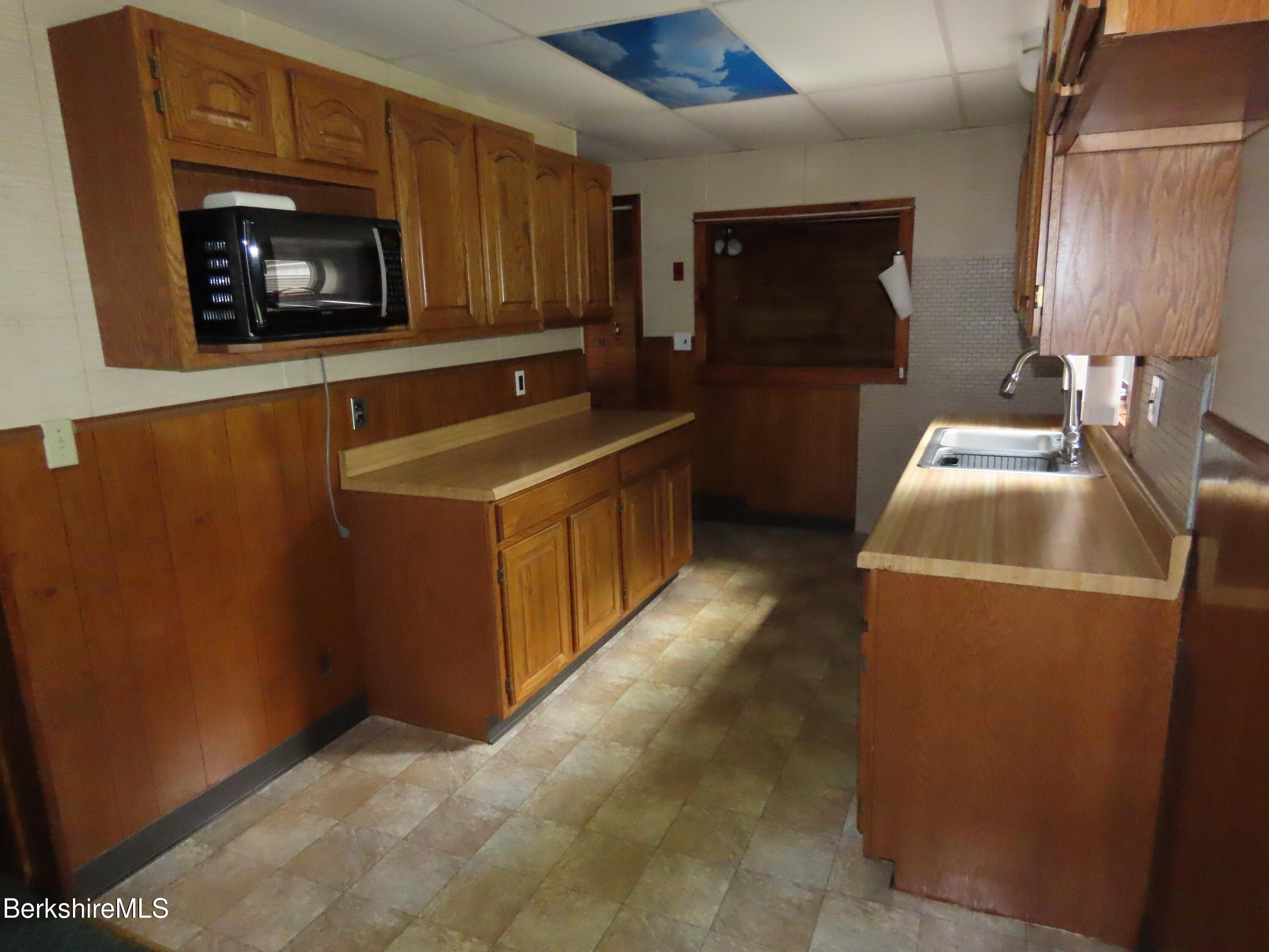 716 Daniels Road Clarksburg, MA 01247 - Photo 8 of 55 Kitchen