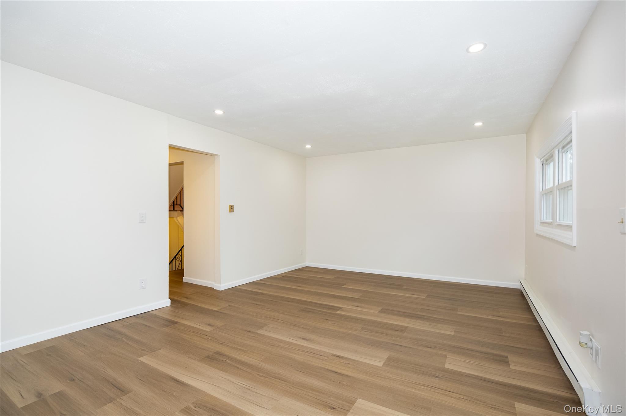 24 Russett Road Poughkeepsie, NY 12601 - Photo 3 of 26