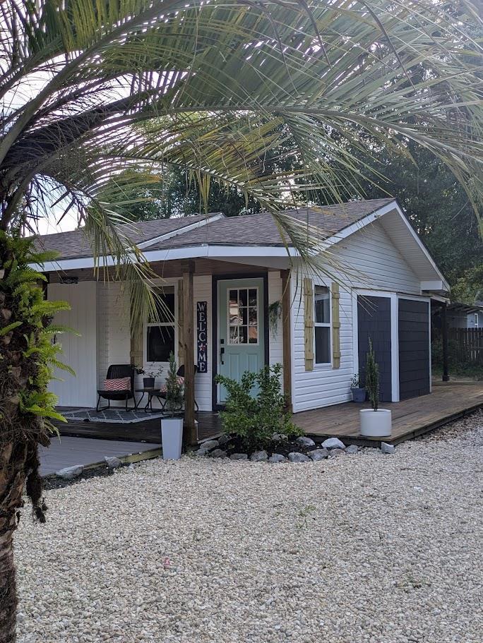 603 Southeast 3rd Street Carrabelle, FL 32322 - Photo 3 of 31