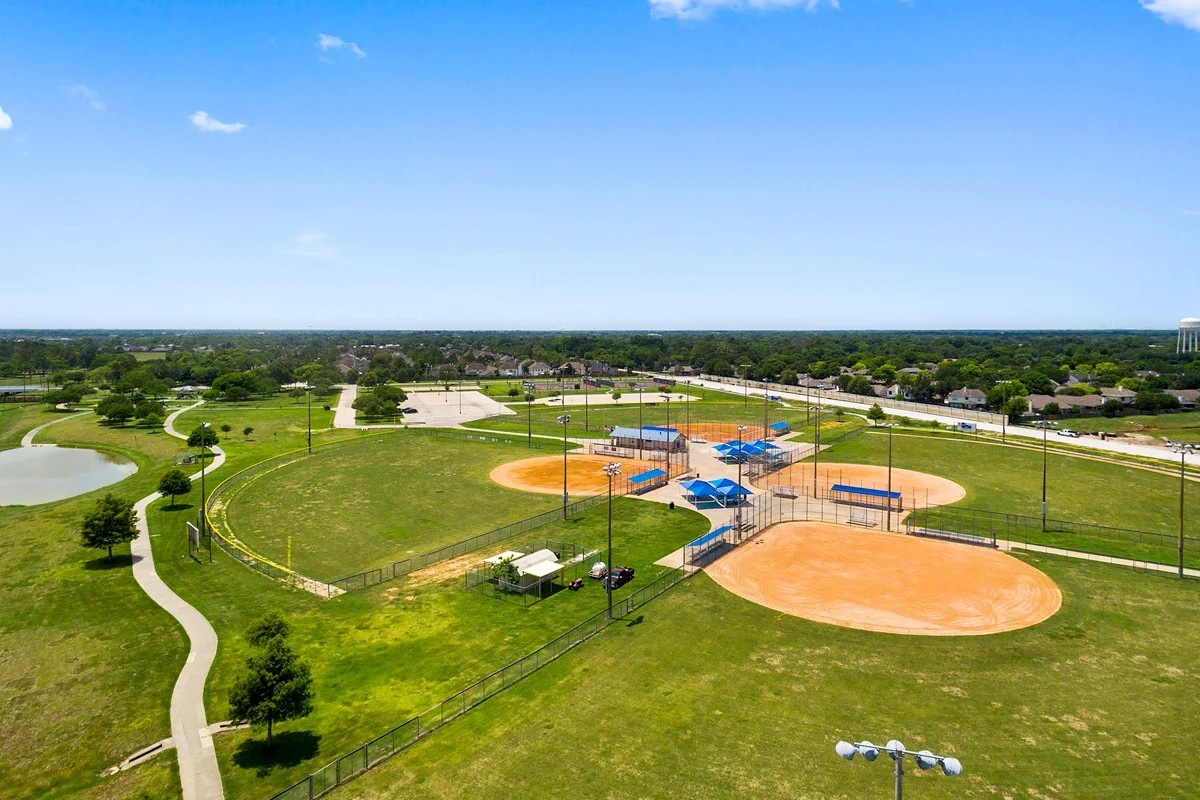 607 Montebello Court Rosharon, TX 77583 - Photo 6 of 7 Centennial Park Close By