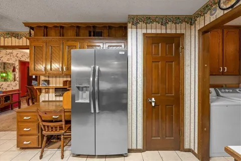 $302,450 | 1004 Southeast 3rd Terrace, Lee's Summit, MO 64063