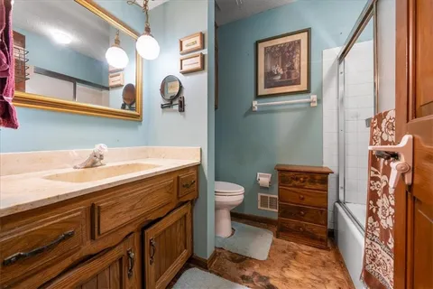 $302,450 | 1004 Southeast 3rd Terrace, Lee's Summit, MO 64063