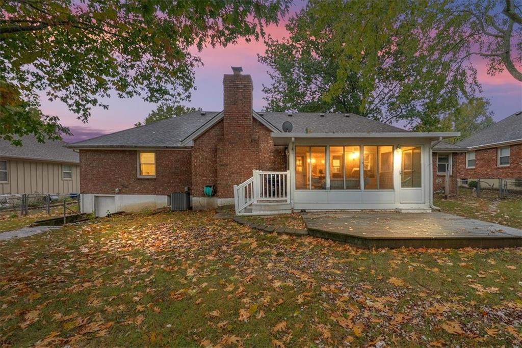 1004 Southeast 3rd Terrace Lee's Summit, MO 64063 - Photo 27 of 30