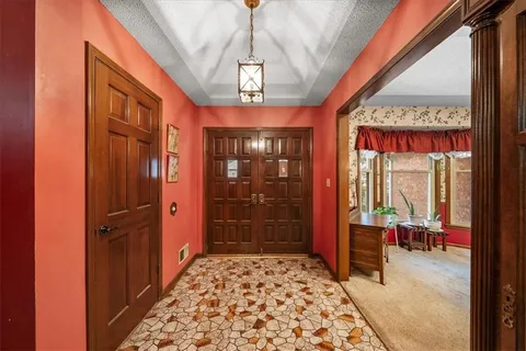 $302,450 | 1004 Southeast 3rd Terrace, Lee's Summit, MO 64063