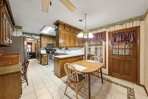 $302,450 | 1004 Southeast 3rd Terrace, Lee's Summit, MO 64063