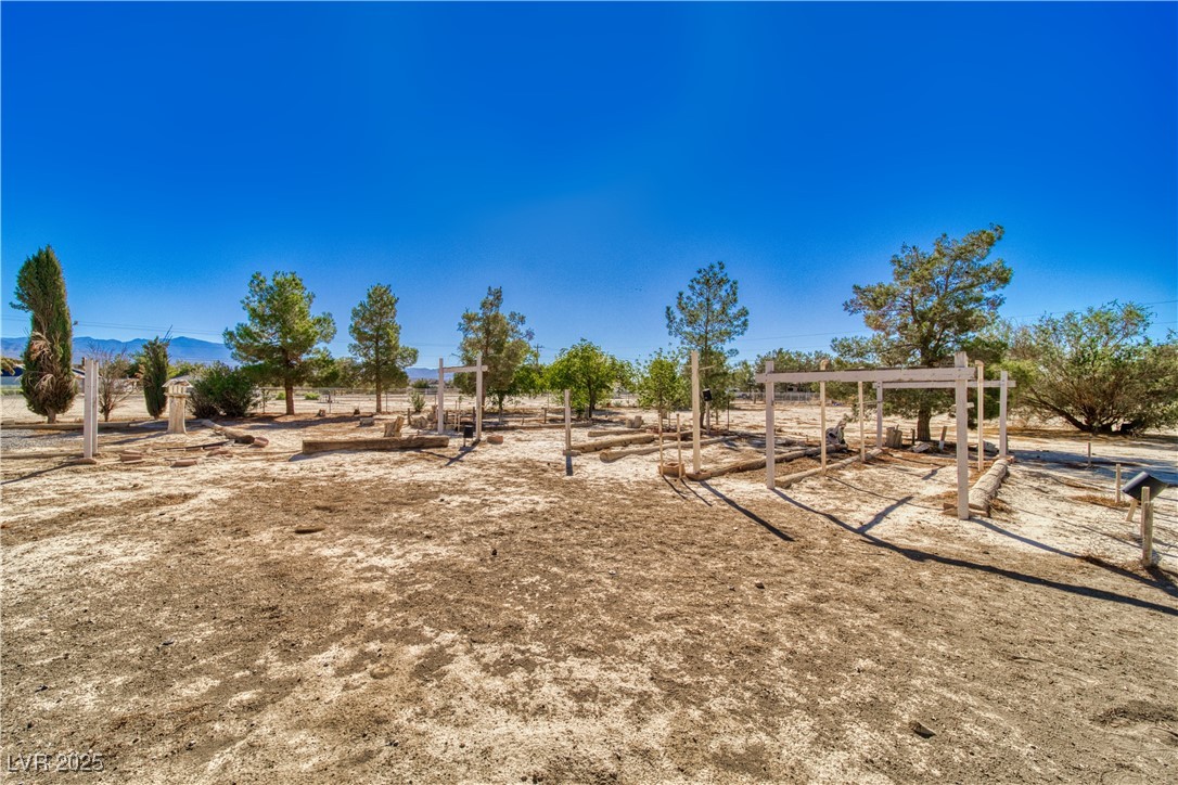 561 Jarvis Road Pahrump, NV 89060 - Photo 34 of 64 Framing for potential vineyard or climbing plants.
