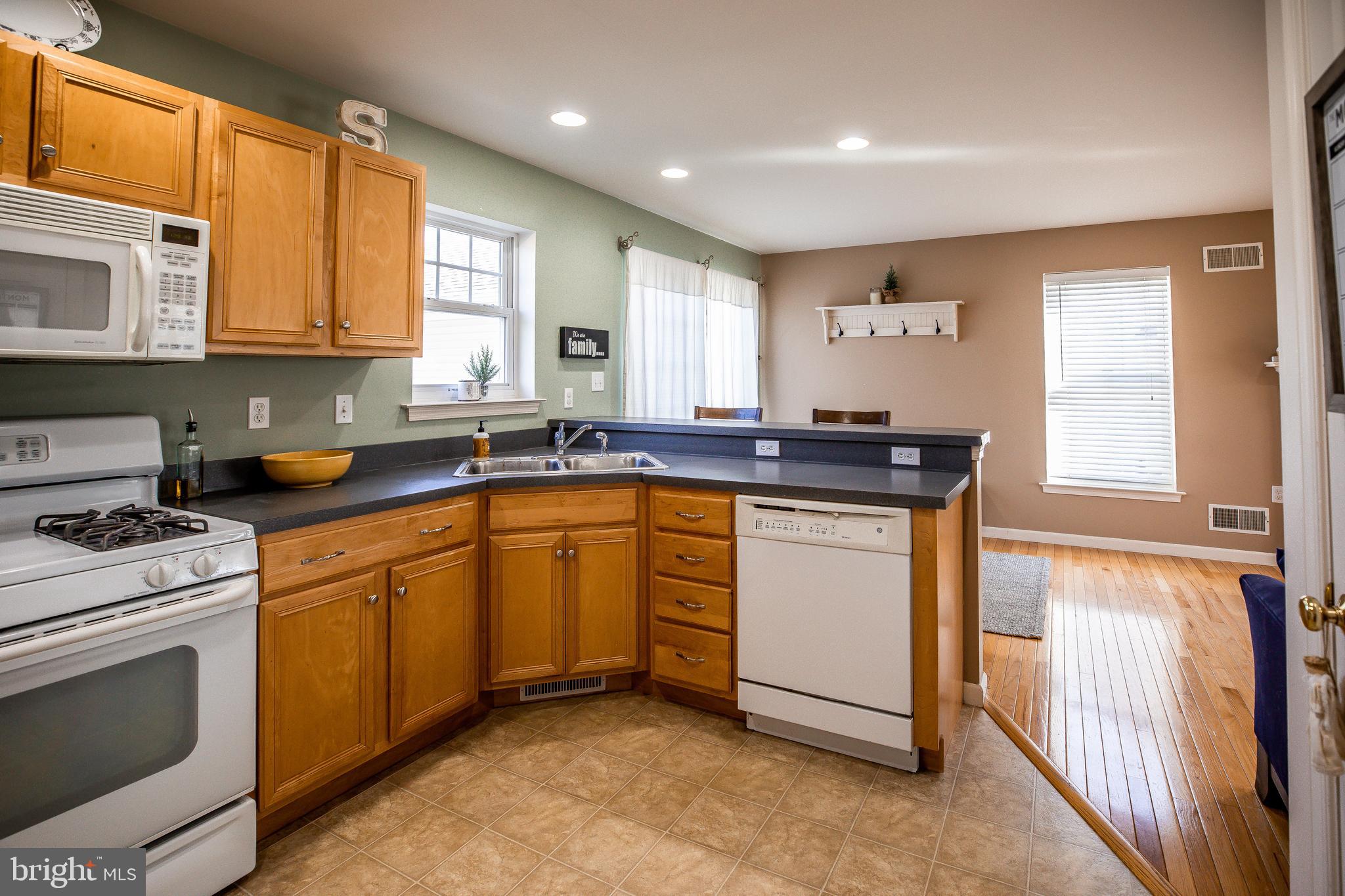 1009 Sloan Street Lititz, PA 17543 - Photo 12 of 32 Gallery Image 12