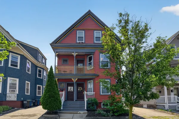 $649,900 | 39 Burnside Avenue, Unit 2, Somerville, MA 02144