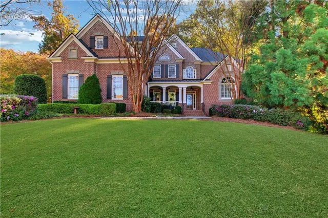 $825,000 | 926 Kinghorn Drive Northwest, Kennesaw, GA 30152