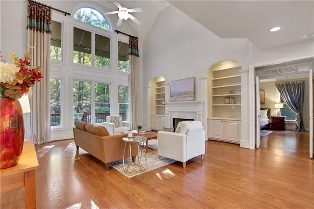 $825,000 | 926 Kinghorn Drive Northwest, Kennesaw, GA 30152