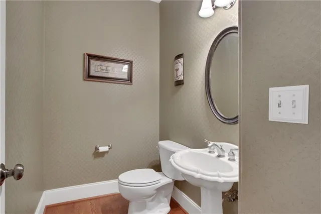 $825,000 | 926 Kinghorn Drive Northwest, Kennesaw, GA 30152