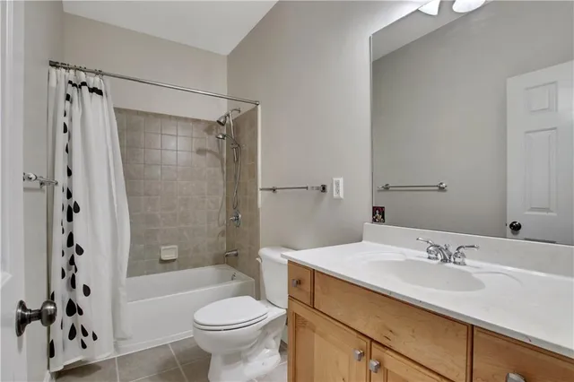 $825,000 | 926 Kinghorn Drive Northwest, Kennesaw, GA 30152