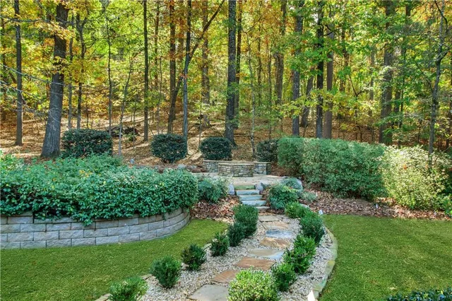 $825,000 | 926 Kinghorn Drive Northwest, Kennesaw, GA 30152