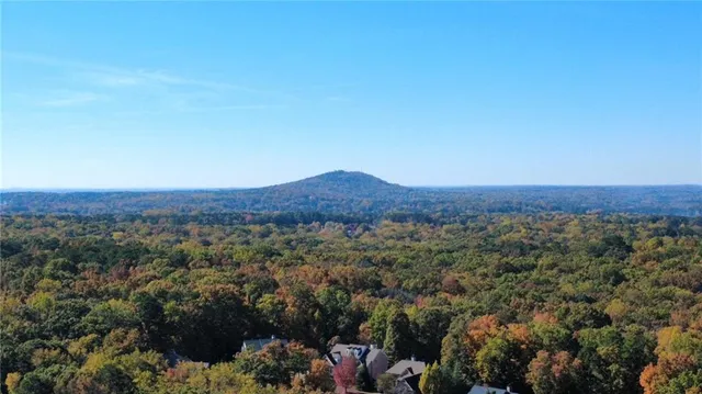 $825,000 | 926 Kinghorn Drive Northwest, Kennesaw, GA 30152