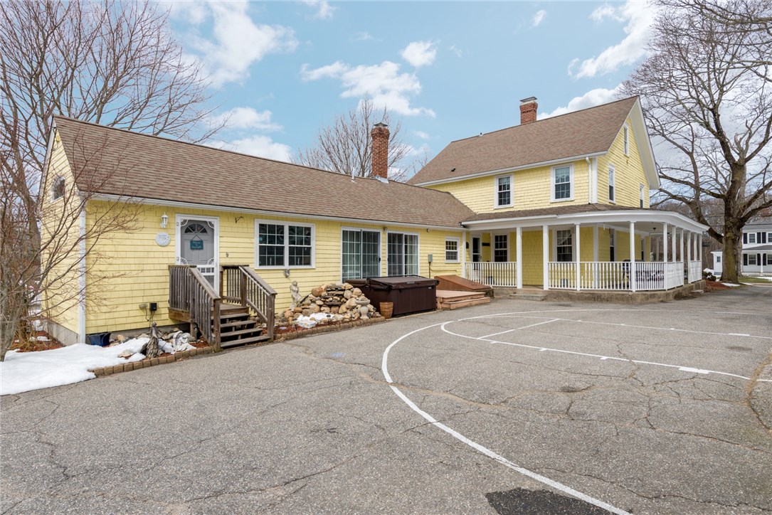 3240 Mendon Road Cumberland, RI 02864 - Photo 2 of 40