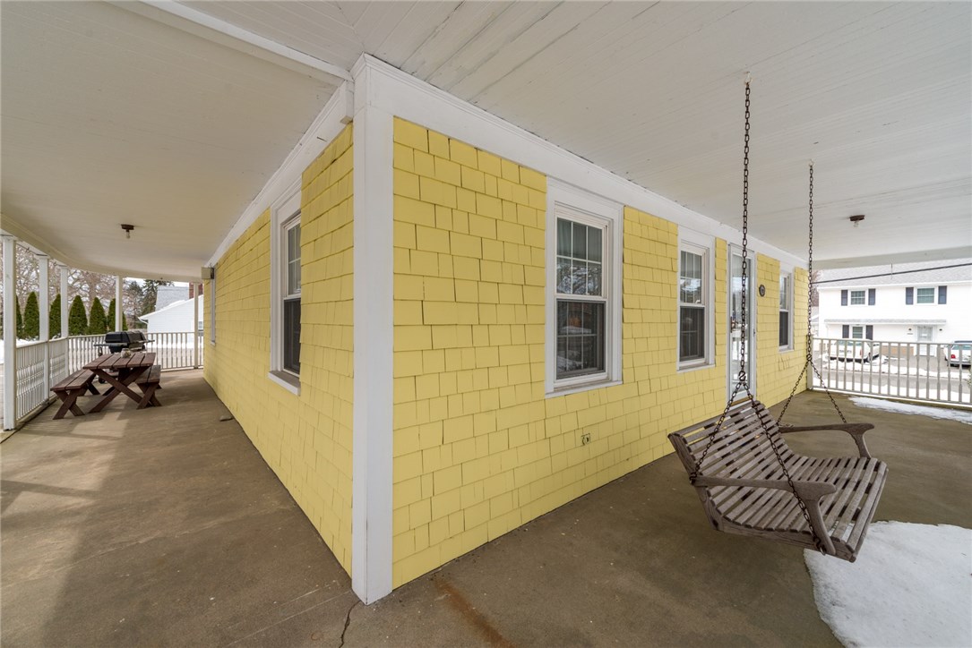 3240 Mendon Road Cumberland, RI 02864 - Photo 5 of 40