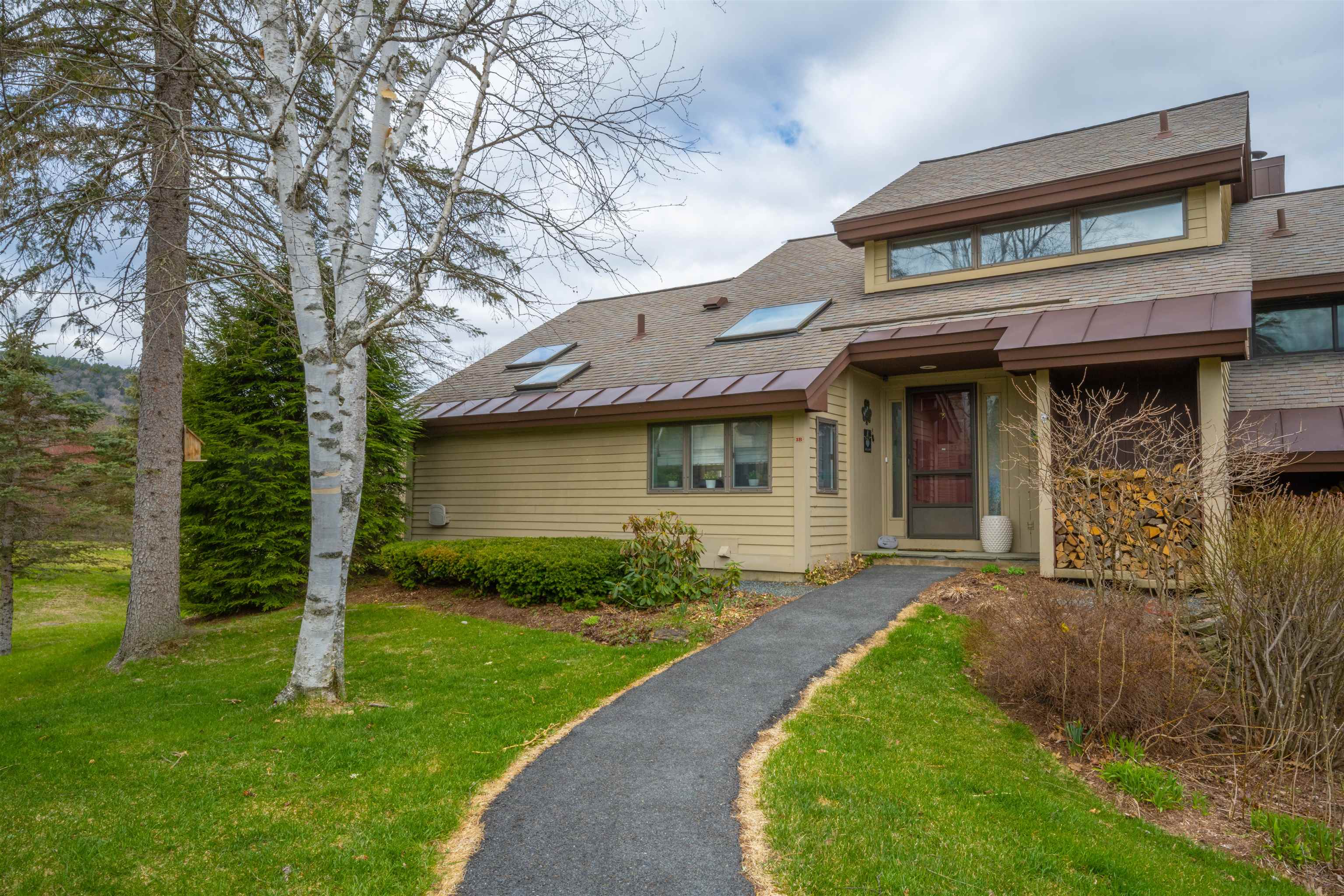 805 Murphys Road, Unit 3B Hartford, VT 05059 - Photo 1 of 29 Gallery Image 1