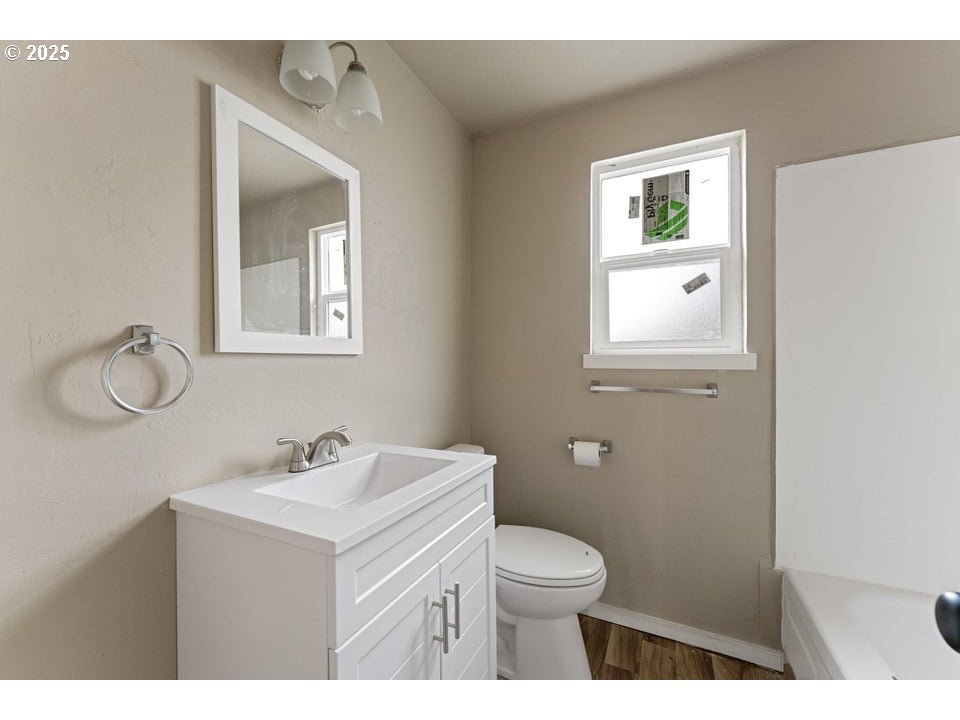 1215 West Main Street Medford, OR 97501 - Photo 9 of 13