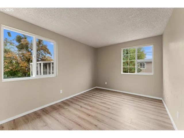 $225,000 | 1215 West Main Street, Medford, OR 97501