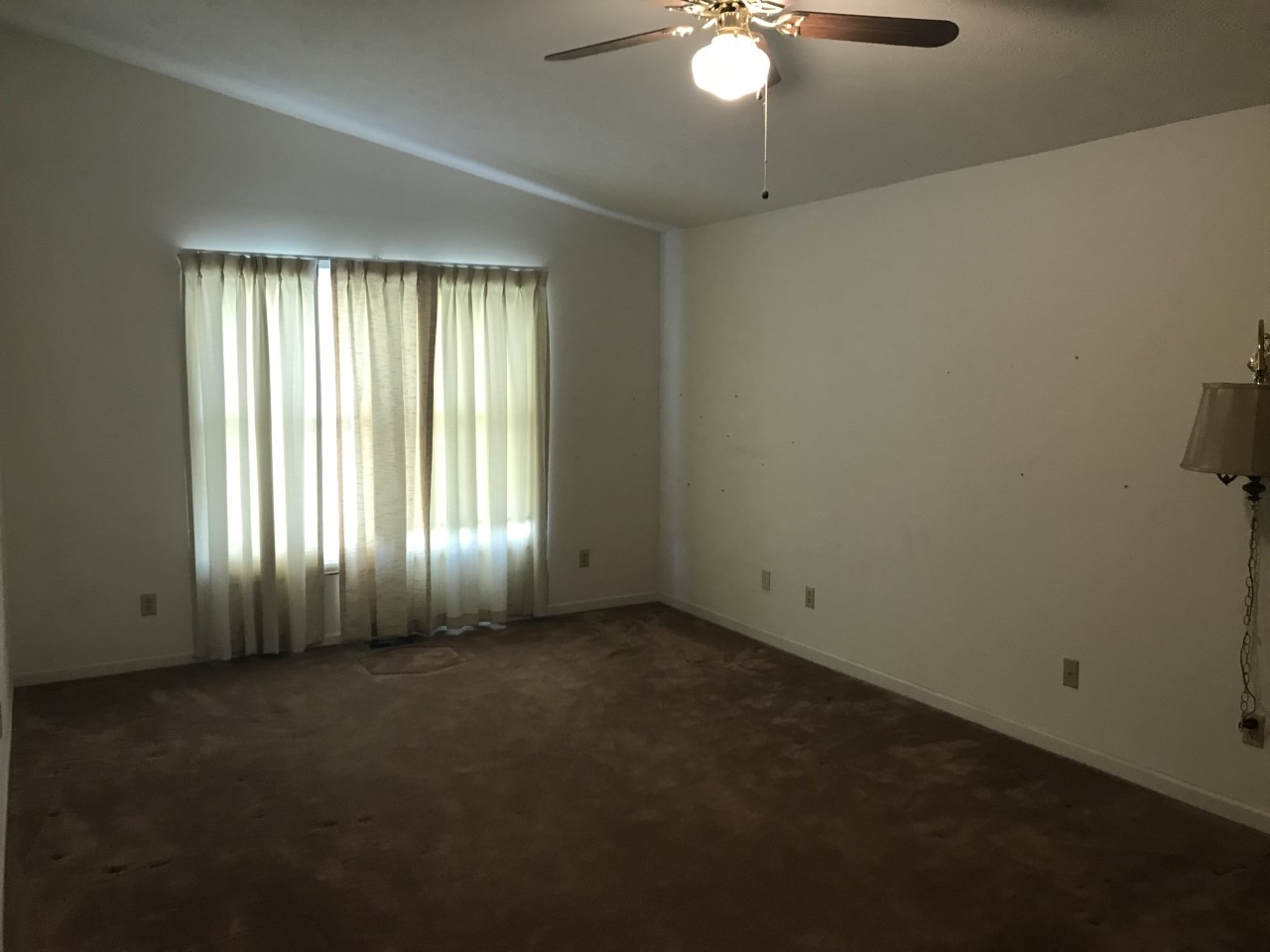 1200 North Etna Road Huntington, IN 46750 - Photo 11 of 15 Gallery Image 11