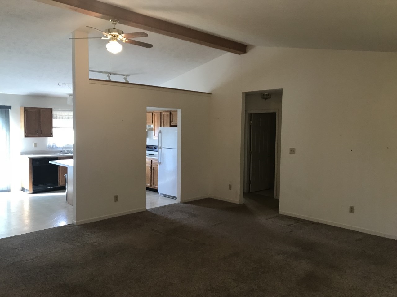 1200 North Etna Road Huntington, IN 46750 - Photo 6 of 15 Gallery Image 6