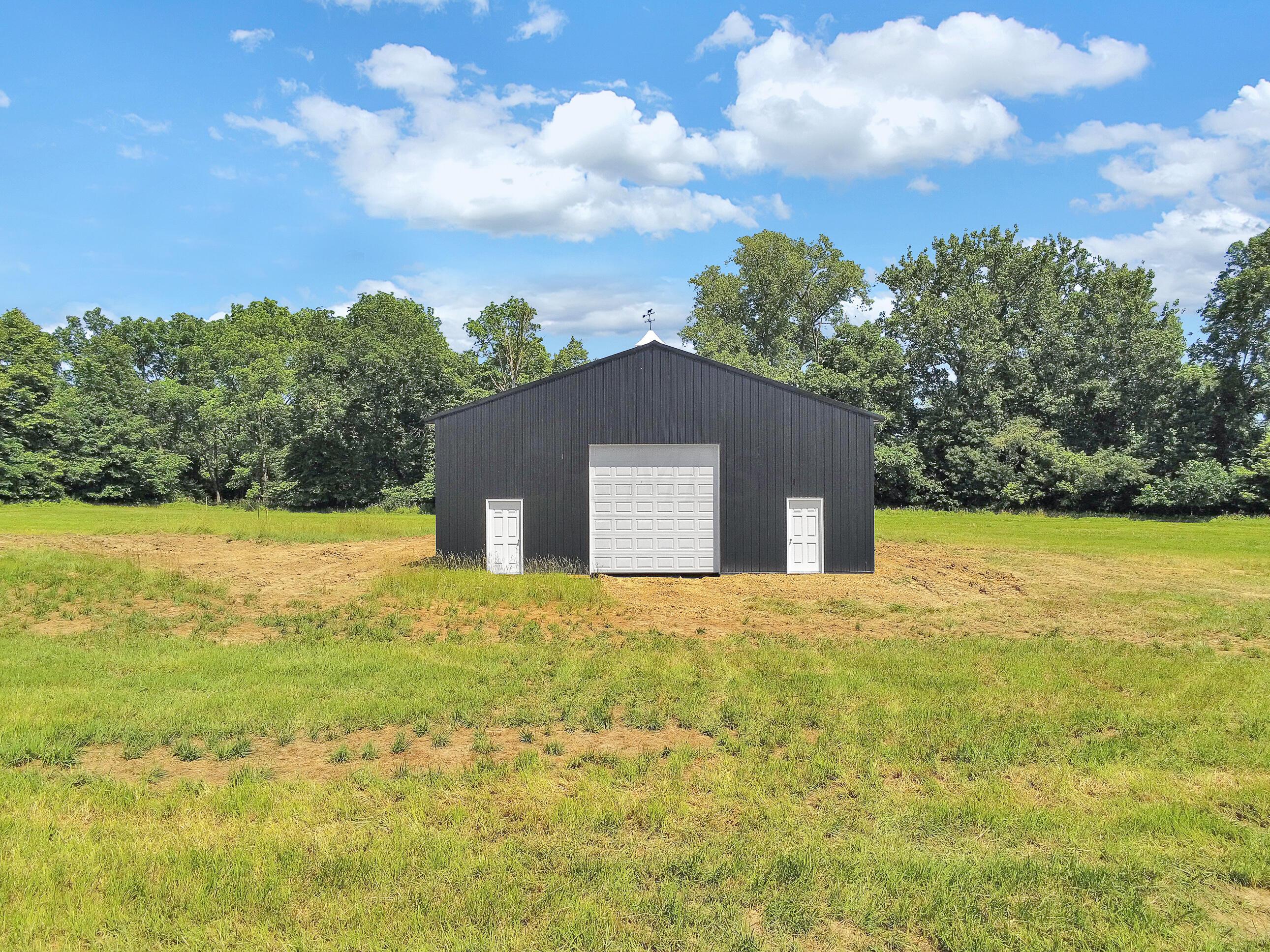 5015 Columbia Road Southwest Pataskala, OH 43062 - Photo 2 of 27