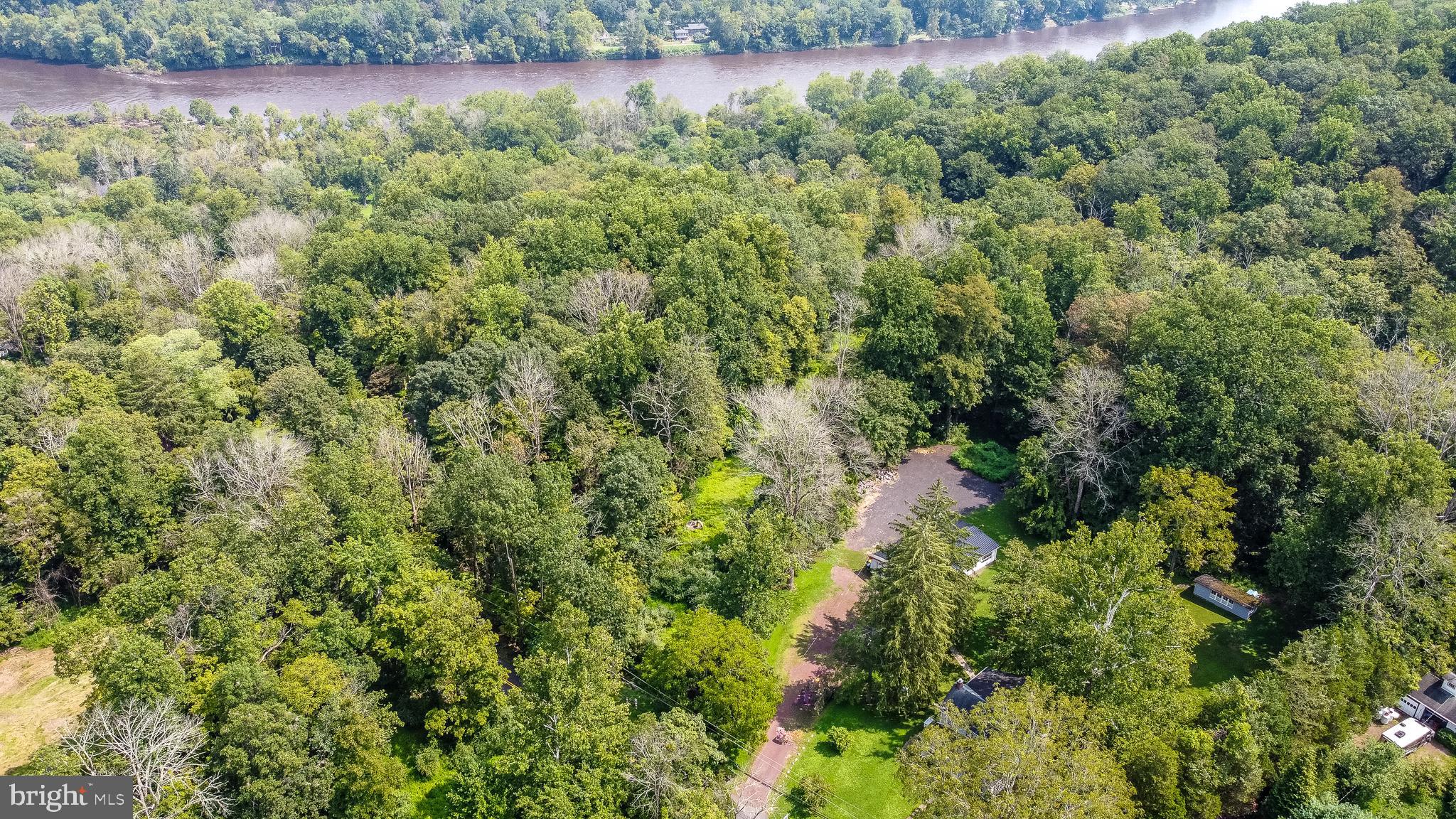 7340 Ferry Road New Hope, PA 18938 - Photo 2 of 31 Walk to River Rd to Path & Delaware River