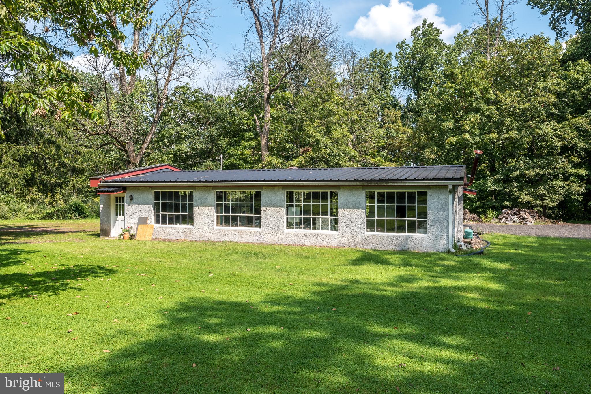 7340 Ferry Road New Hope, PA 18938 - Photo 4 of 31 Garage,Car or Sports Gear Storage